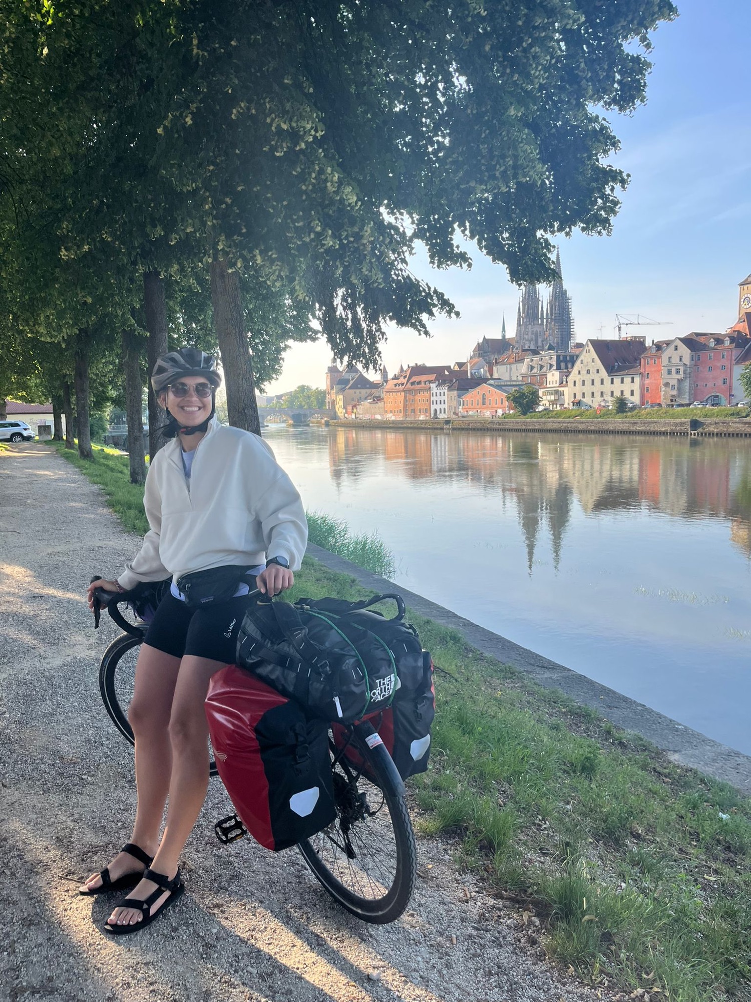 b803421e 01a1 41ae a3be 108083d19285.jpg